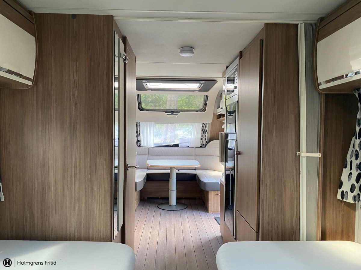 Knaus Sudwind 540 ue långbäddar, bild 17 av 19