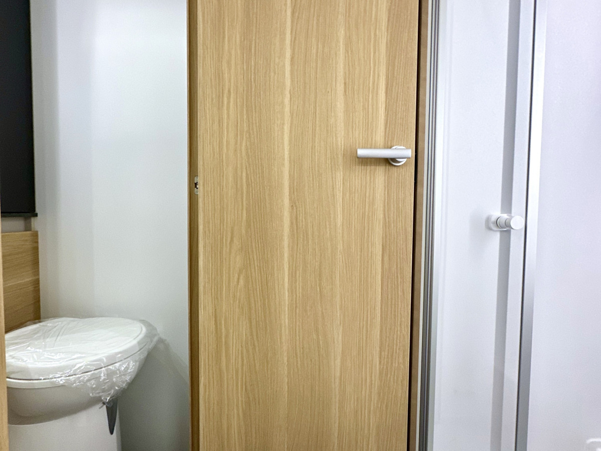 Adria MATRIX PLUS 670 DL Face to Face, bild 14 av 19