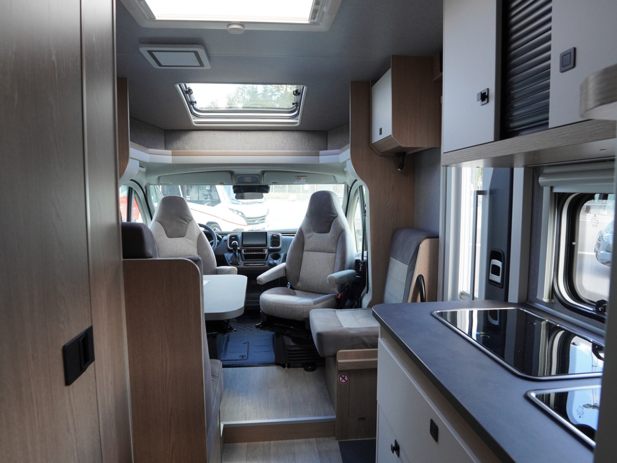 Hobby ONTOUR T 710 GE - Sverigepaket, bild 15 av 19