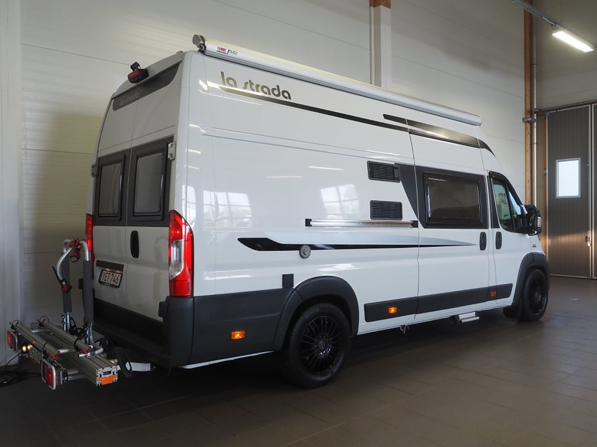 La Strada Avanti AUT I 150hk I Solcell I Taksäng I 4 bäddar I Dragkrok, bild 4 av 24