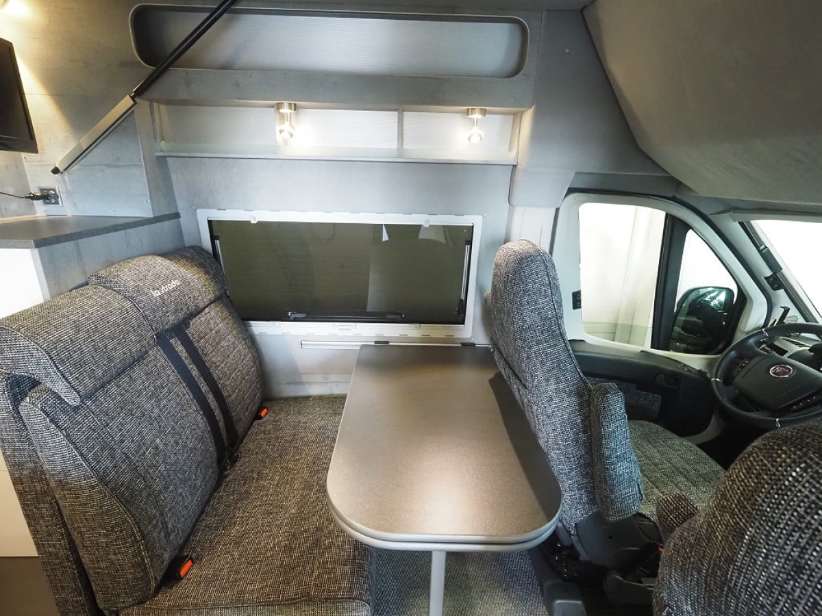 La Strada Avanti AUT I 150hk I Solcell I Taksäng I 4 bäddar I Dragkrok, bild 7 av 24