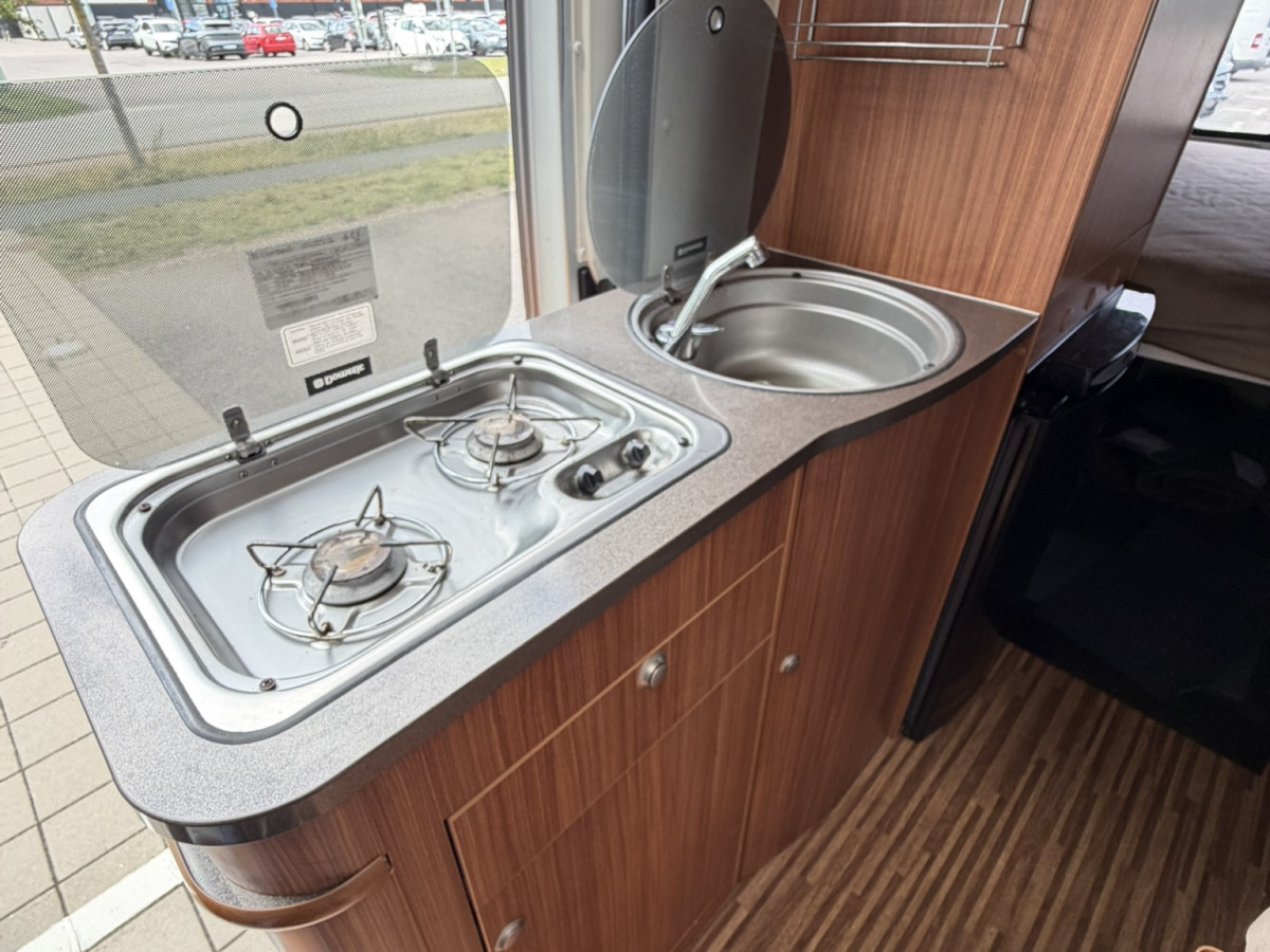 Adria TWIN SP, bild 5 av 9