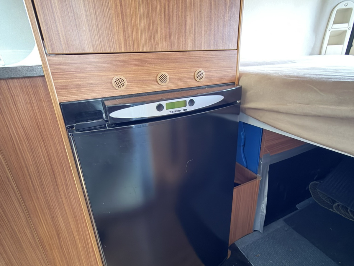 Adria TWIN SP, bild 7 av 9