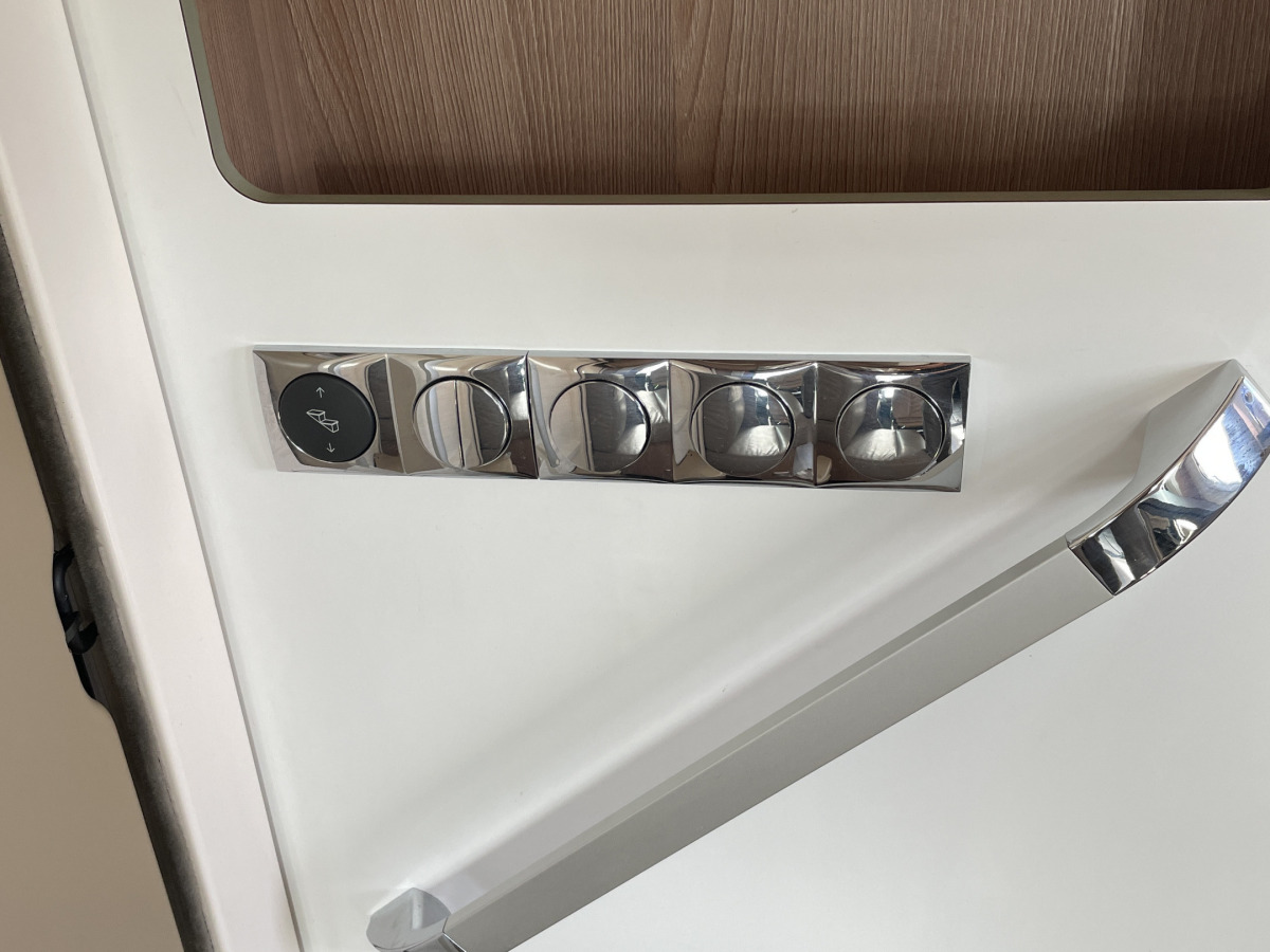 Bürstner Lyseo T 728 G, bild 9 av 24