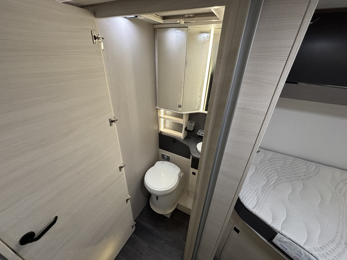 Chausson 777, bild 12 av 16