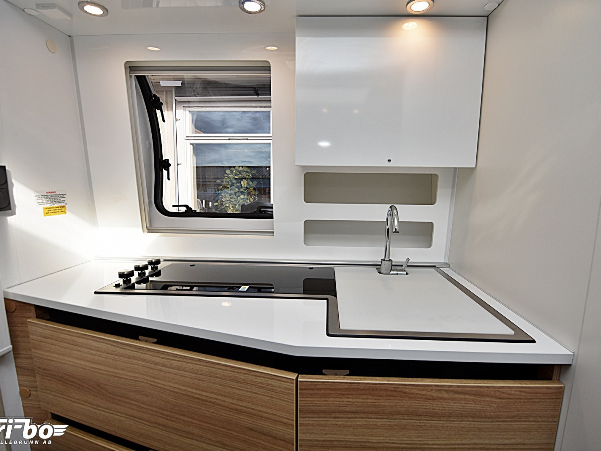 Adria 391 LH Action Sport, Långbäddar, bild 15 av 20