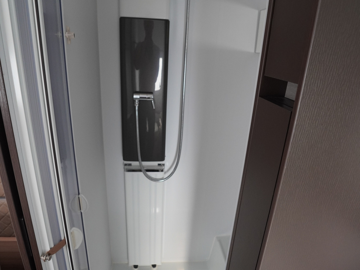 Adria ALPINA 663 HT Förtält AC, bild 15 av 18