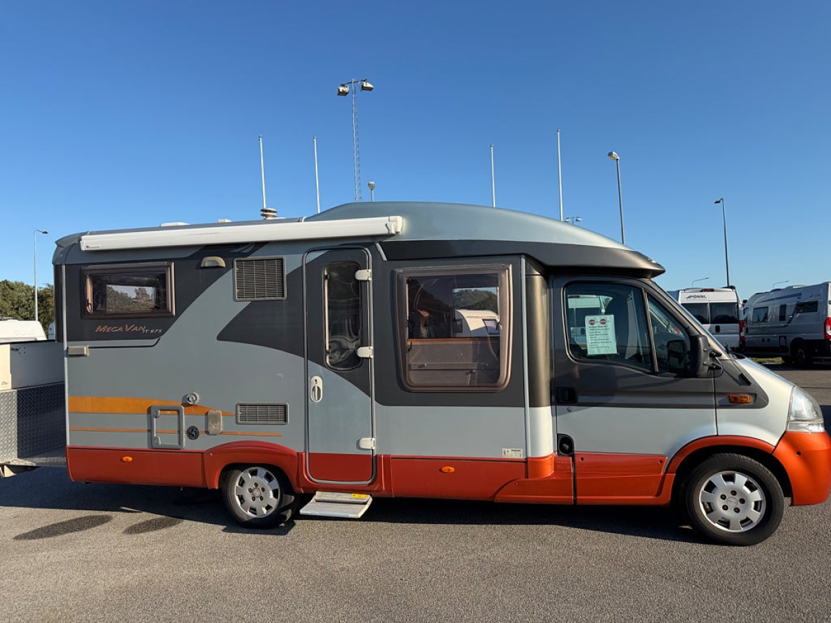 Bürstner Mega Van T675 4 sovplatser, bild 14 av 20