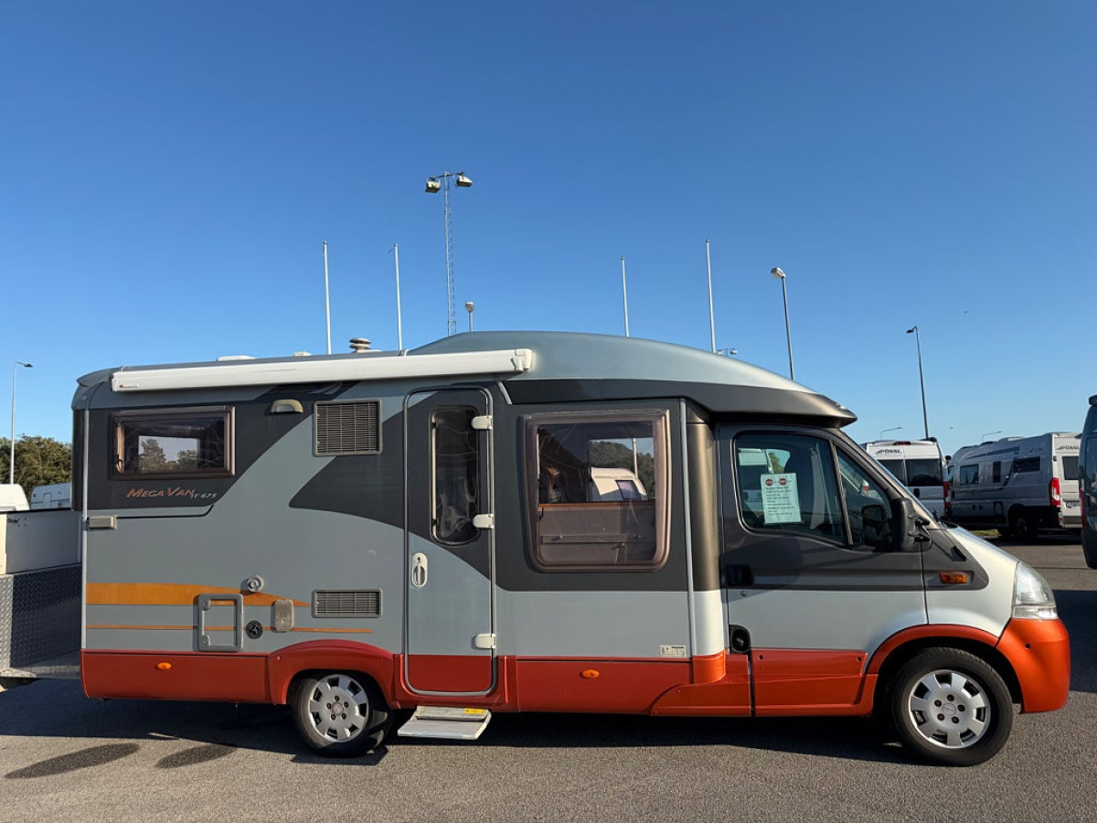 Bürstner Mega Van T675 4 sovplatser, bild 19 av 20