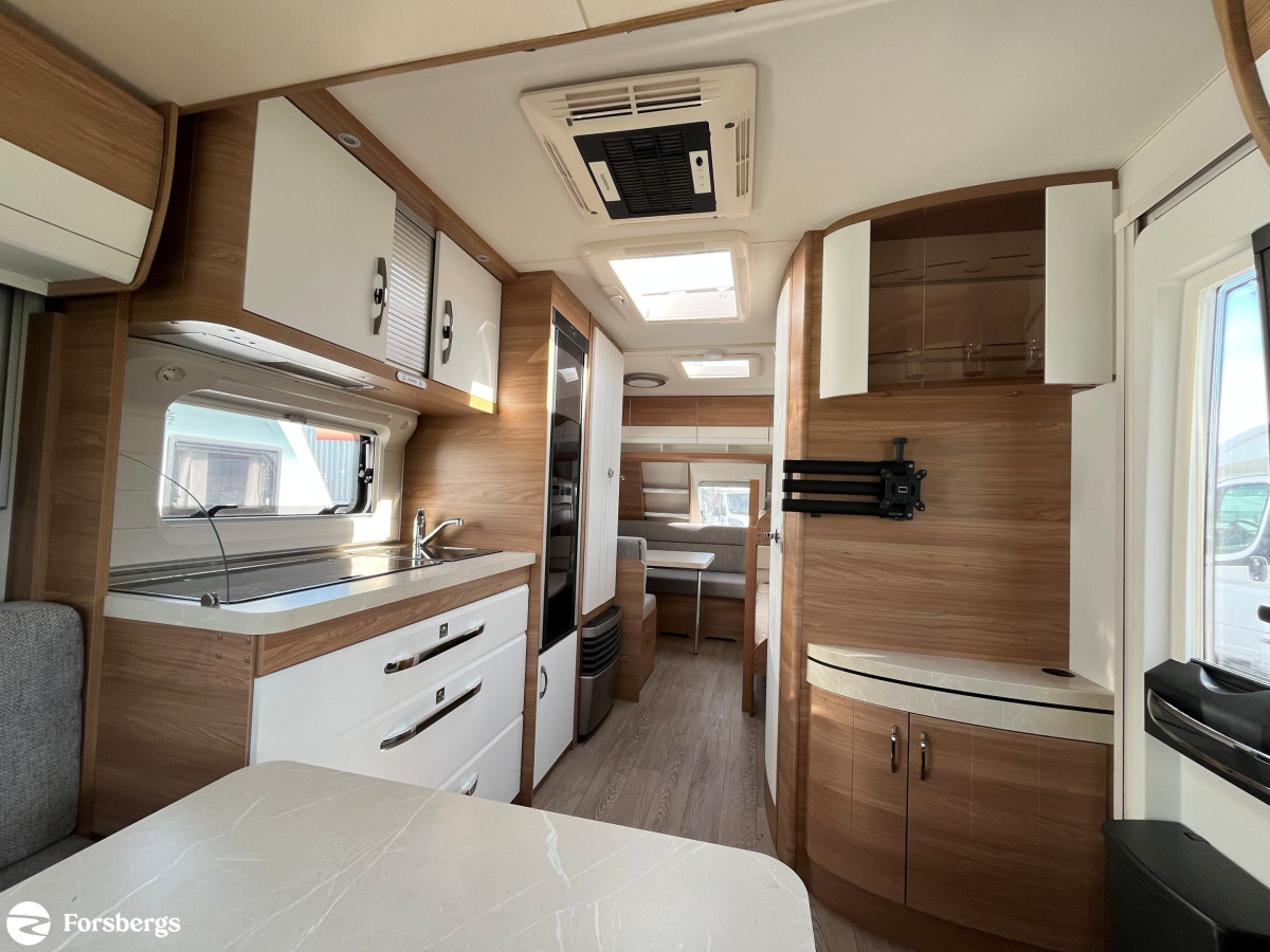 Hobby 515 UHK DE LUXE // PERFEKT FÖR FAMILJEN, bild 8 av 15