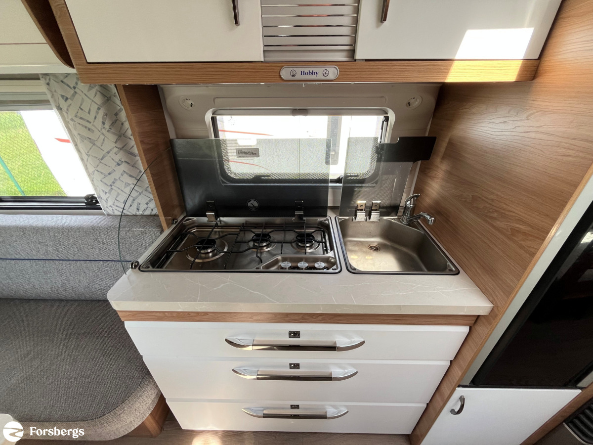 Hobby 515 UHK DE LUXE // PERFEKT FÖR FAMILJEN, bild 10 av 15