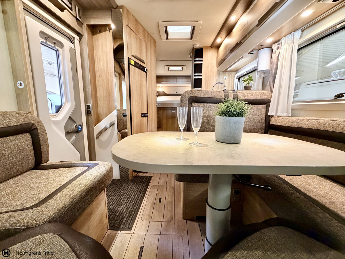 Knaus SKY I 700, bild 2 av 21