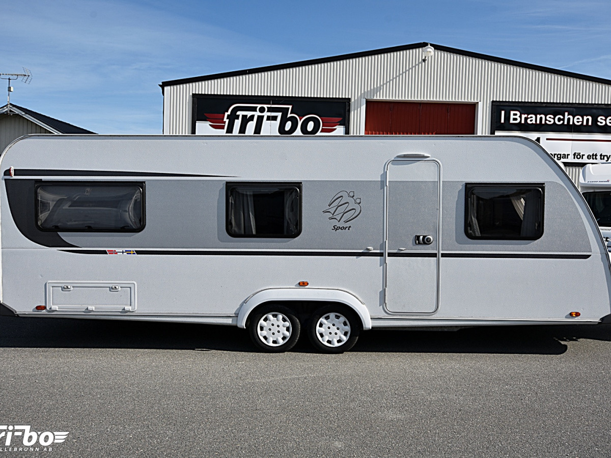 Knaus 650 UDF Sport, Barnkammare/Dubbelbädd, bild 3 av 27