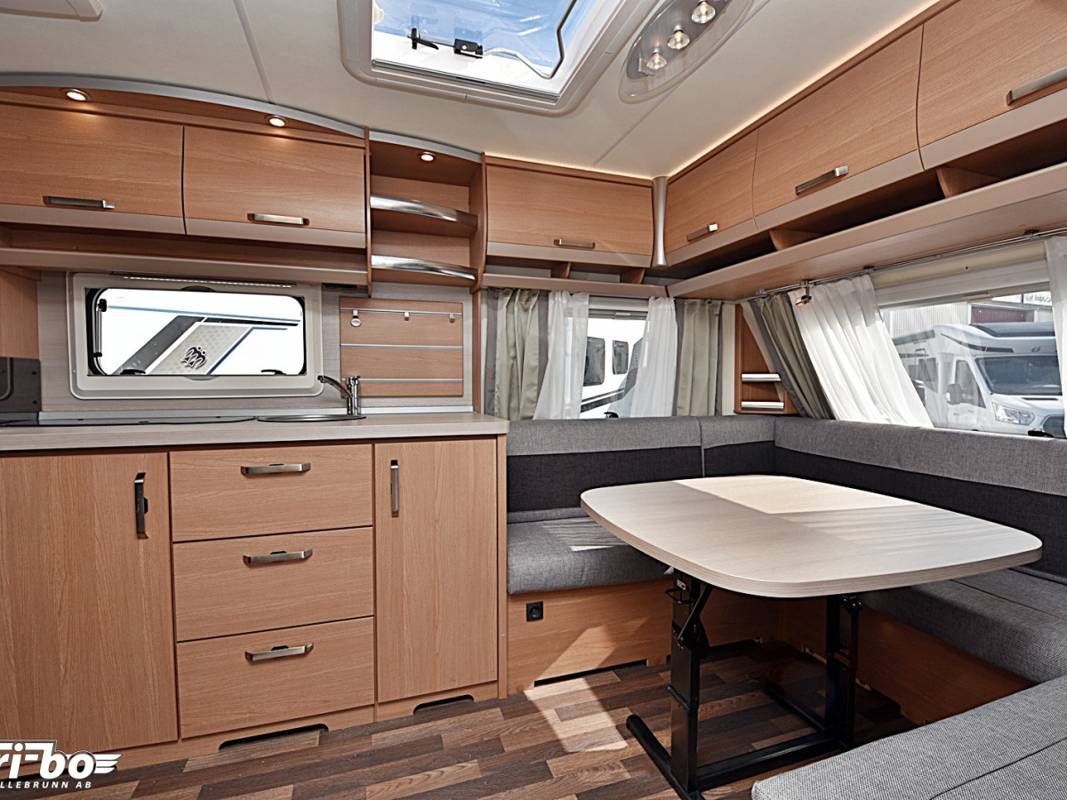 Knaus 650 UDF Sport, Barnkammare/Dubbelbädd, bild 4 av 27