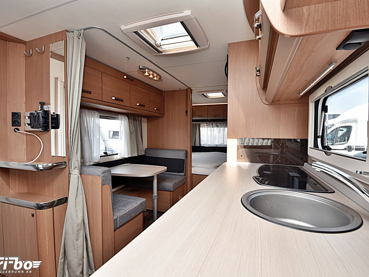 Knaus 650 UDF Sport, Barnkammare/Dubbelbädd, bild 11 av 27