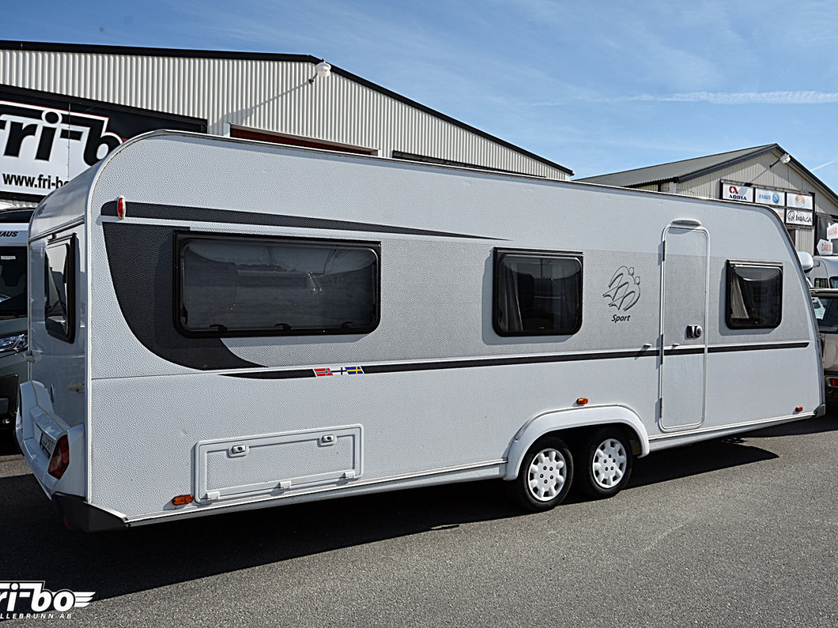 Knaus 650 UDF Sport, Barnkammare/Dubbelbädd, bild 24 av 27