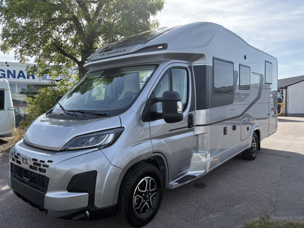 Adria MATRIX SUPREME 670 SL - Fiat MultiJet3 180HP (131 kW) HD 44H, bild 1 av 19