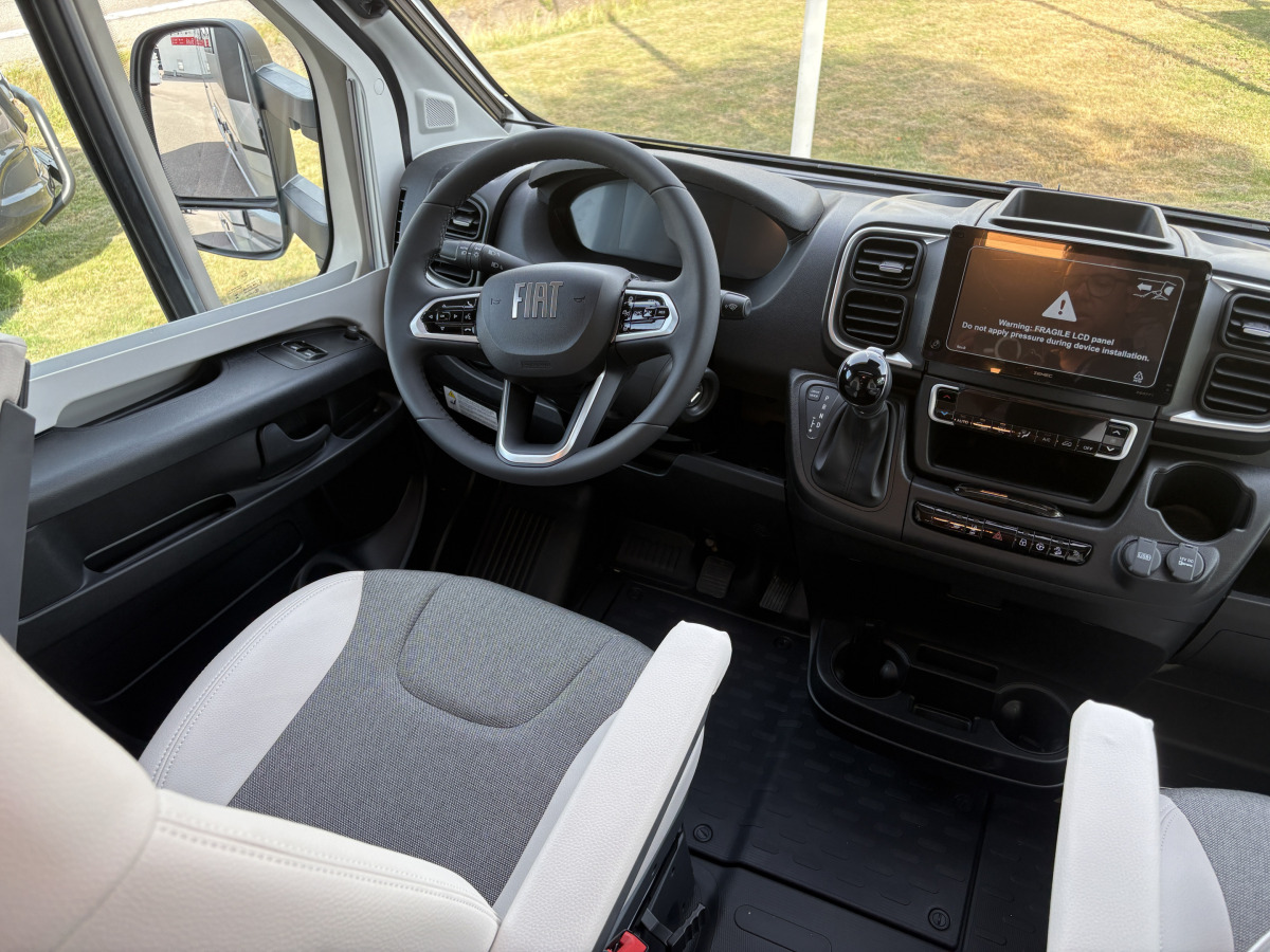 Adria MATRIX SUPREME 670 SL - Fiat MultiJet3 180HP (131 kW) HD 44H, bild 18 av 19