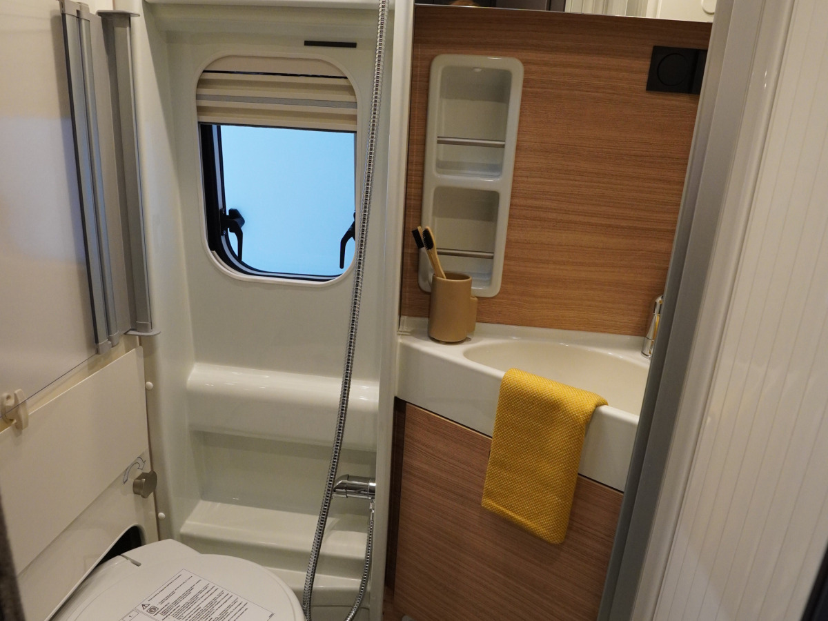 Malibu Van 640 LE RB first class two rooms GT skyview, Dieselpanna, 4000kg, bild 10 av 21