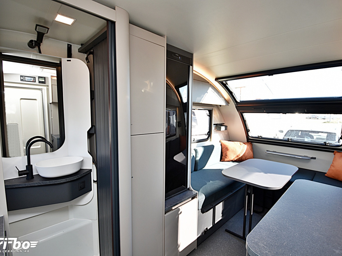 Adria 391 LH Action Sport, Långbäddar, bild 5 av 25
