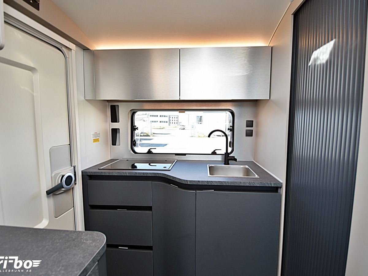 Adria 391 LH Action Sport, Långbäddar, bild 16 av 25