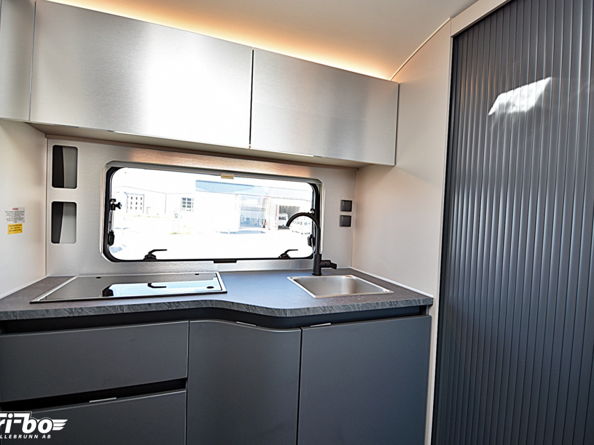 Adria 391 LH Action Sport, Långbäddar, bild 17 av 25