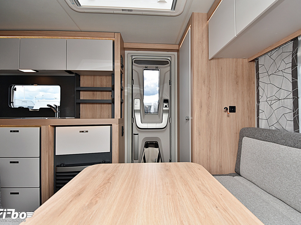 Knaus 420 QD Sport, Dubbelbädd, bild 8 av 23