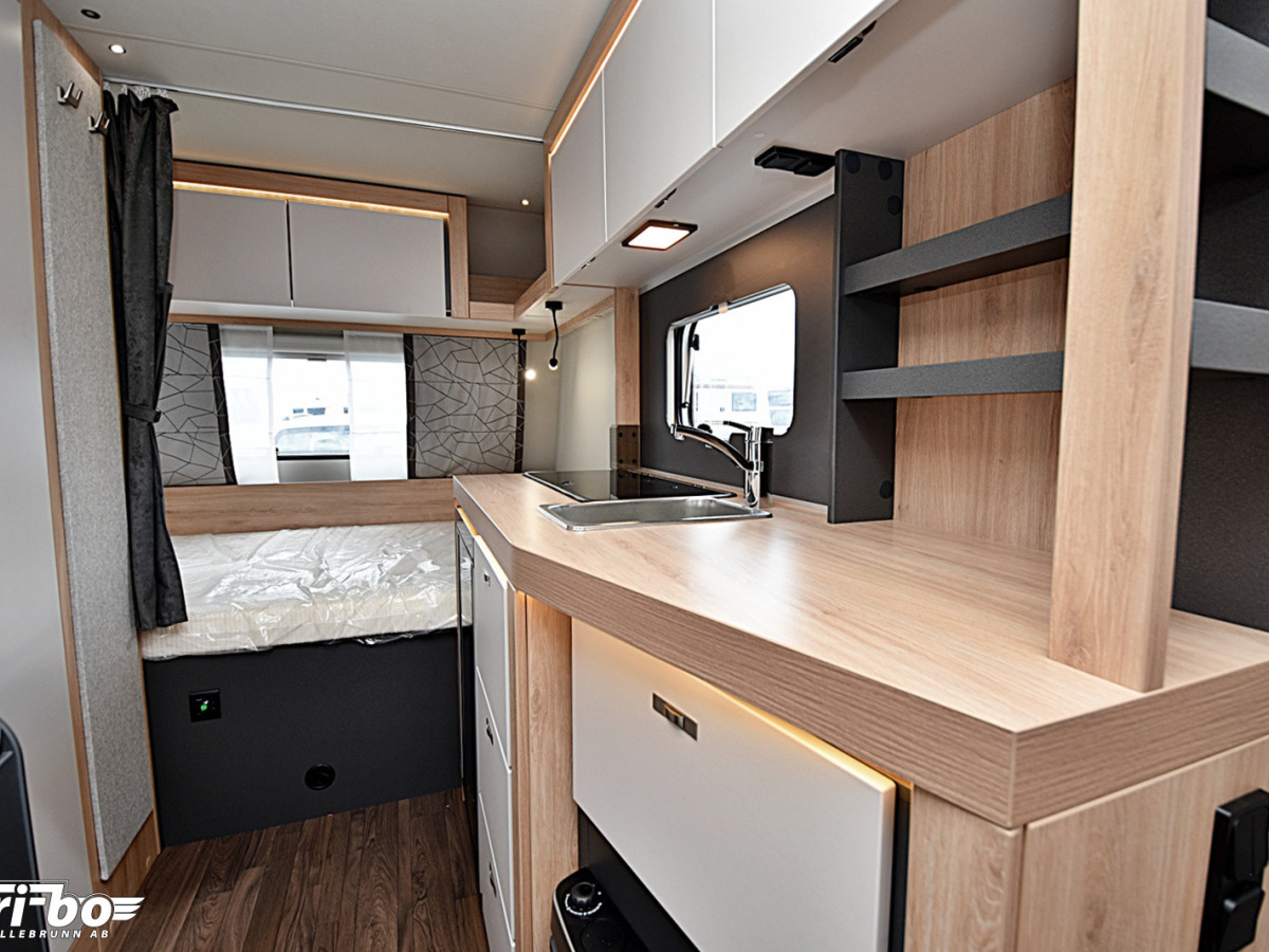 Knaus 420 QD Sport, Dubbelbädd, bild 9 av 23