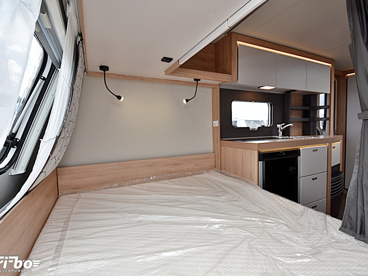 Knaus 420 QD Sport, Dubbelbädd, bild 12 av 23