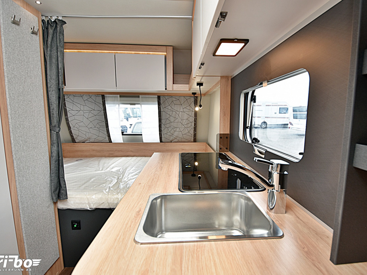 Knaus 420 QD Sport, Dubbelbädd, bild 10 av 23
