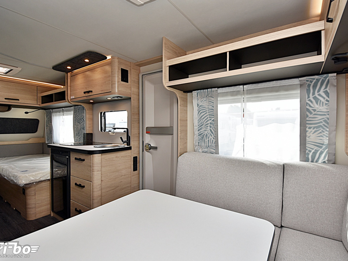 Weinsberg 480 EU CaraOne, Långbäddar, bild 8 av 27