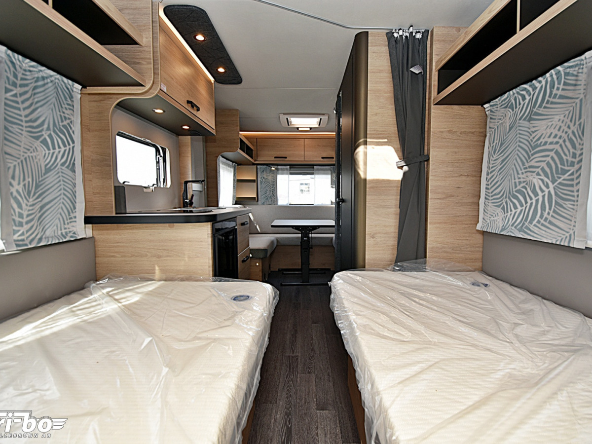 Weinsberg 480 EU CaraOne, Långbäddar, bild 16 av 27