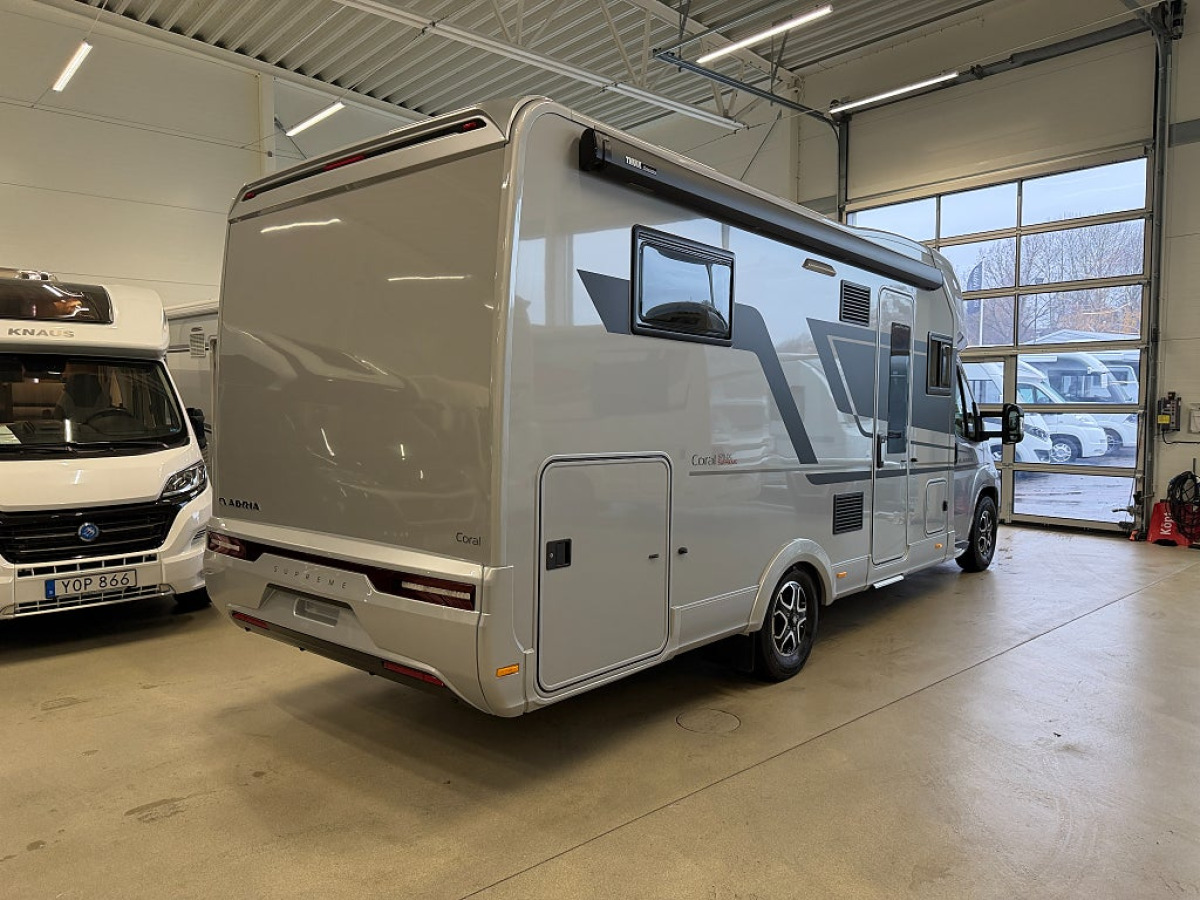 Adria Coral Supreme 670 DC *Queenbed*Automat*, bild 3 av 20