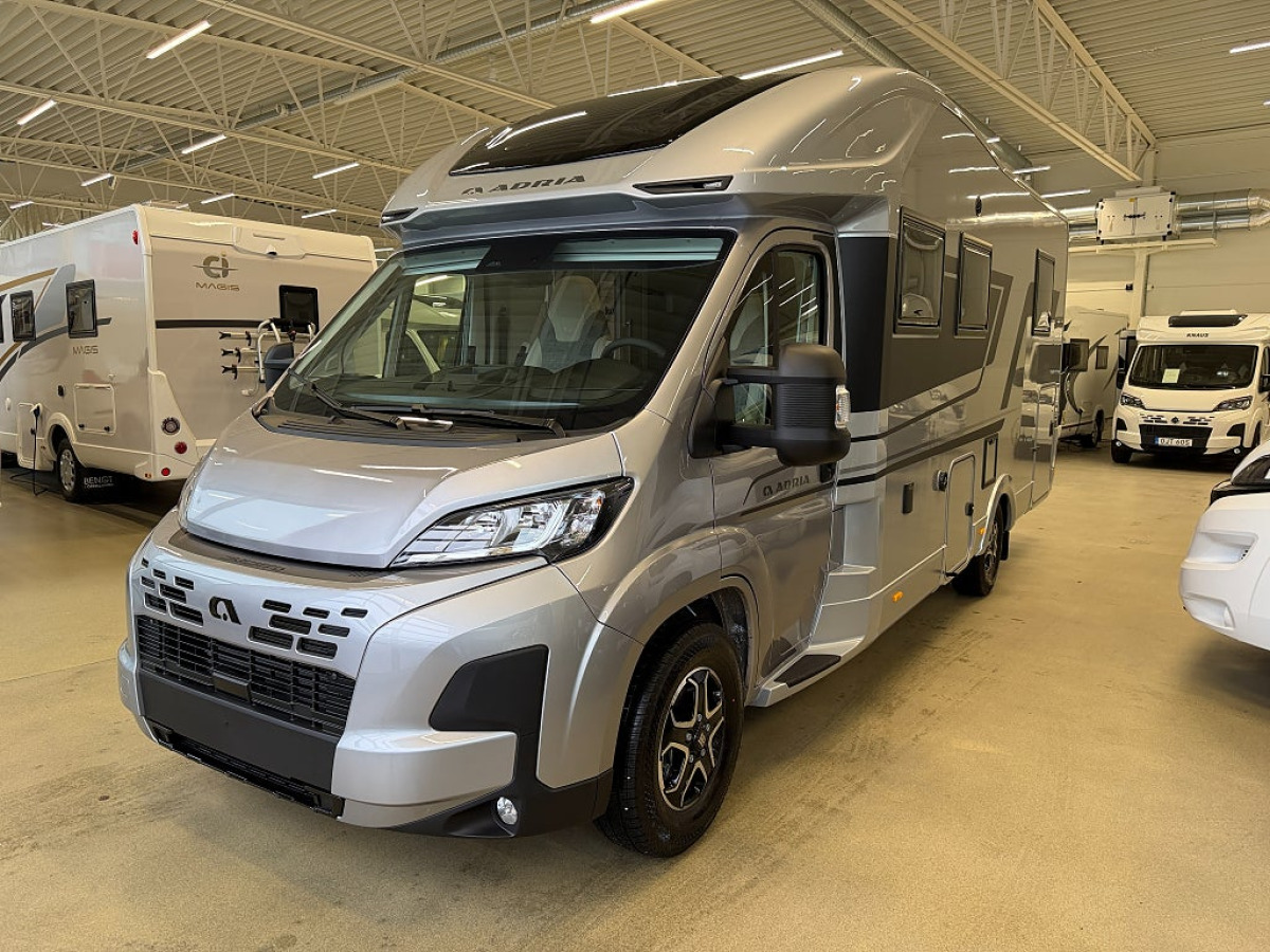 Adria Coral Supreme 670 DC *Queenbed*Automat*, bild 5 av 20