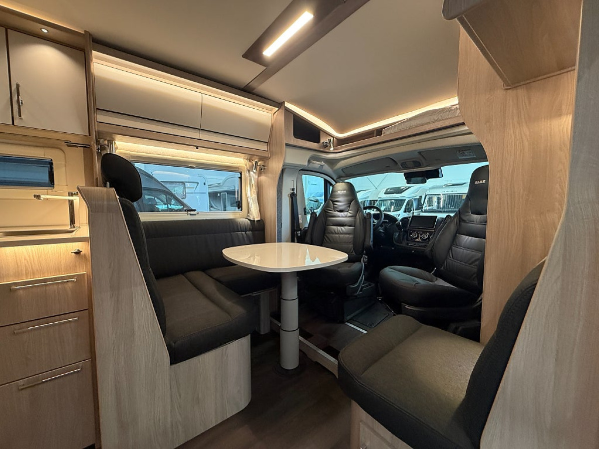 Kabe Travel Master Classic 740 LGB *Långbädd*, bild 7 av 18