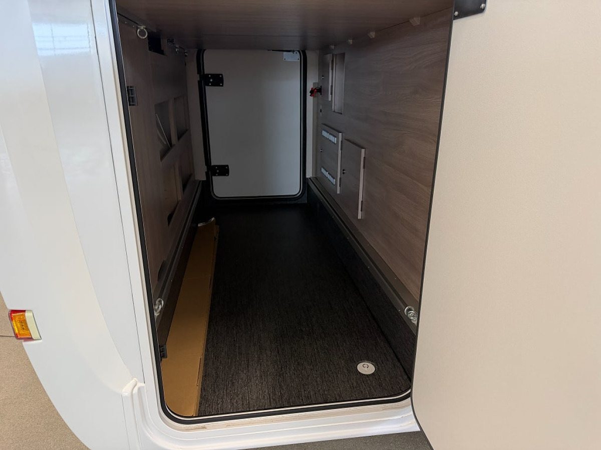 Kabe Travel Master Classic 740 LGB *Långbädd*, bild 17 av 18