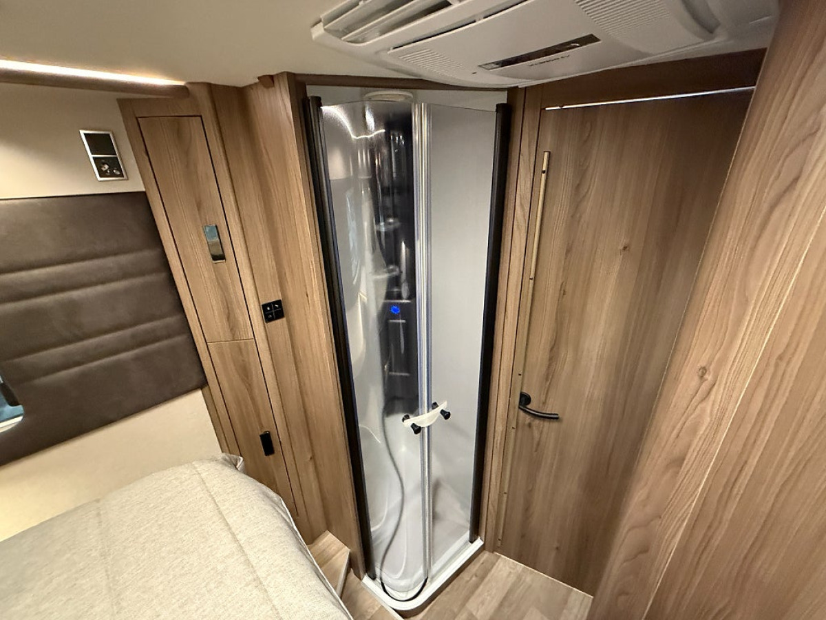 Kabe Imperial 790 LQB *Hydruliska stödben*Förbränningstoa, bild 13 av 23