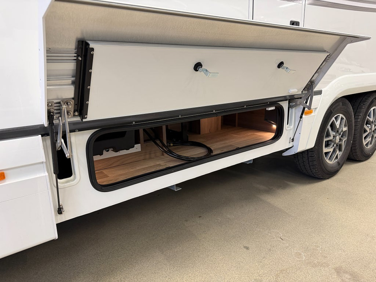 Kabe Imperial 790 LQB *Hydruliska stödben*Förbränningstoa, bild 23 av 23