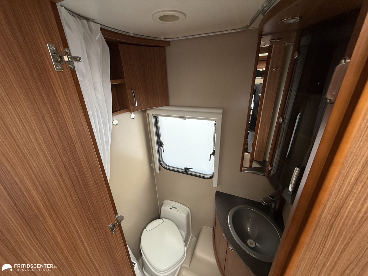 Adria ALPINA 563UK *BARNKAMMARE*, bild 13 av 24