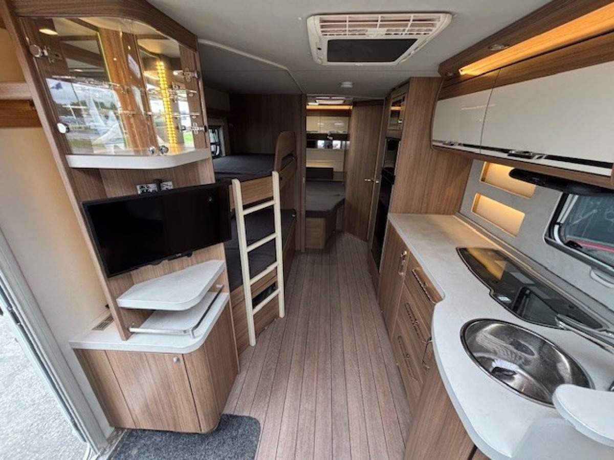 Knaus Sudwind 650 Scandinavian Selection barnkammare, bild 9 av 18