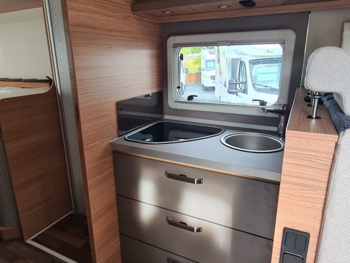 Weinsberg CaraSuite 700 ME, bild 5 av 9