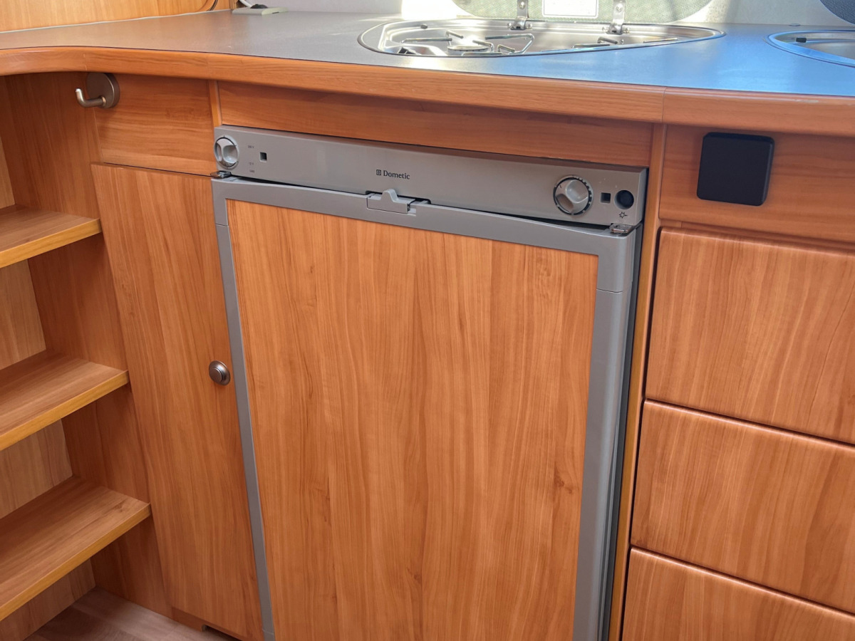 Adria 512UP, bild 9 av 13
