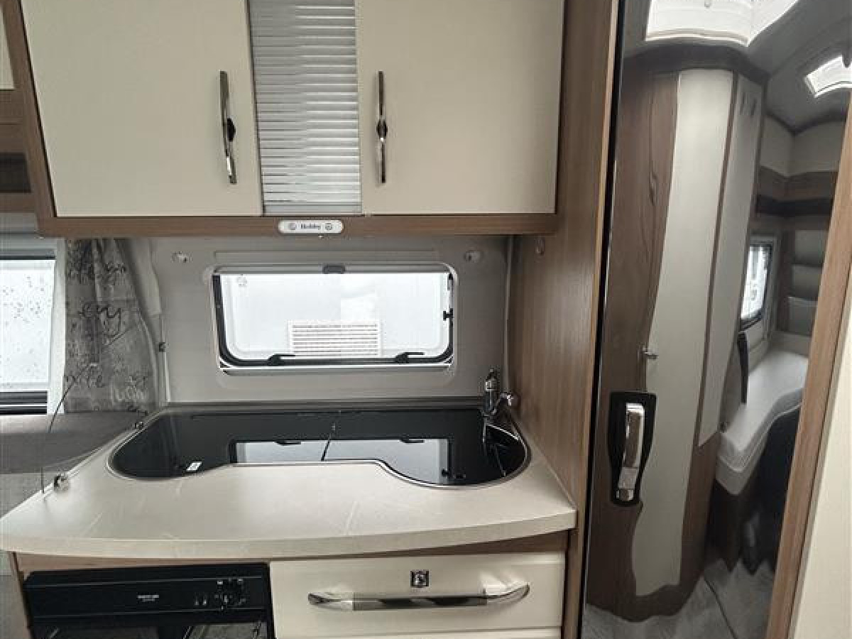 Hobby 540 UL DE LUXE / AC / Ugn / Elektrisk golvvärme /, bild 6 av 14