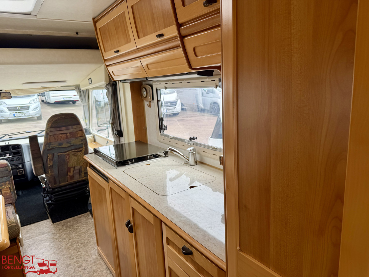 Hymer B 564 6 meter, bild 8 av 19