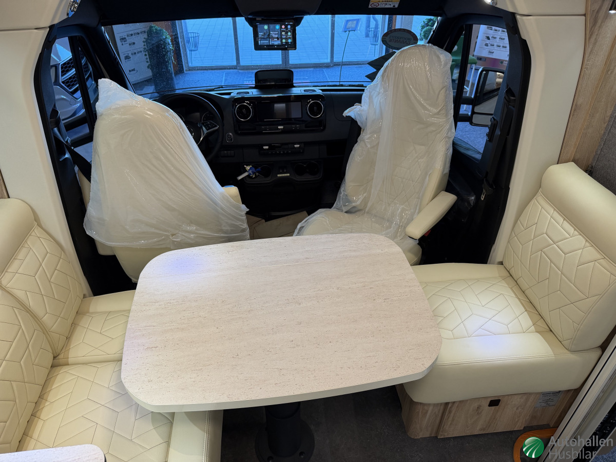 Eura Mobil XTURA 686 EF, bild 5 av 9