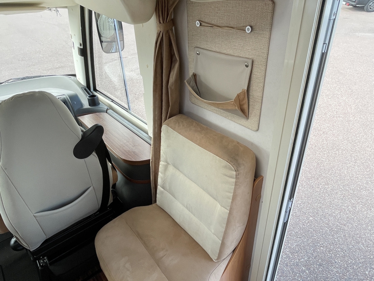 Hymer B 614 CL, bild 8 av 23