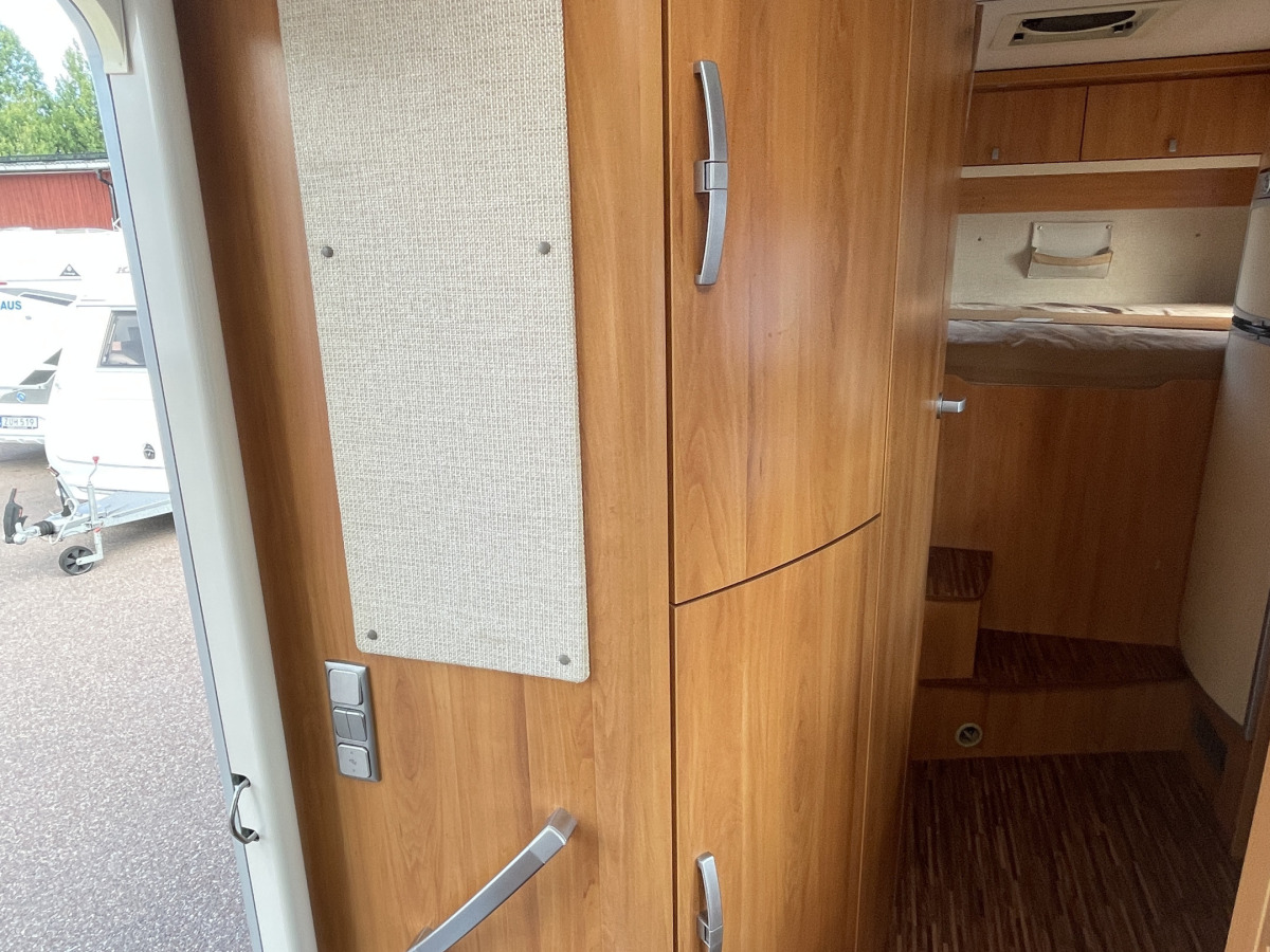 Hymer B 614 CL, bild 9 av 23