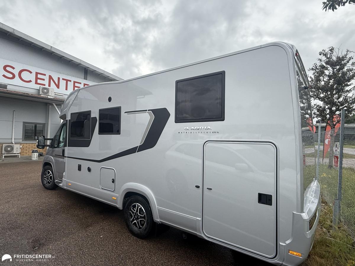 Adria MATRIX SUPREME 670 SL 140HP *Finns i Butik för påseende*, bild 4 av 7