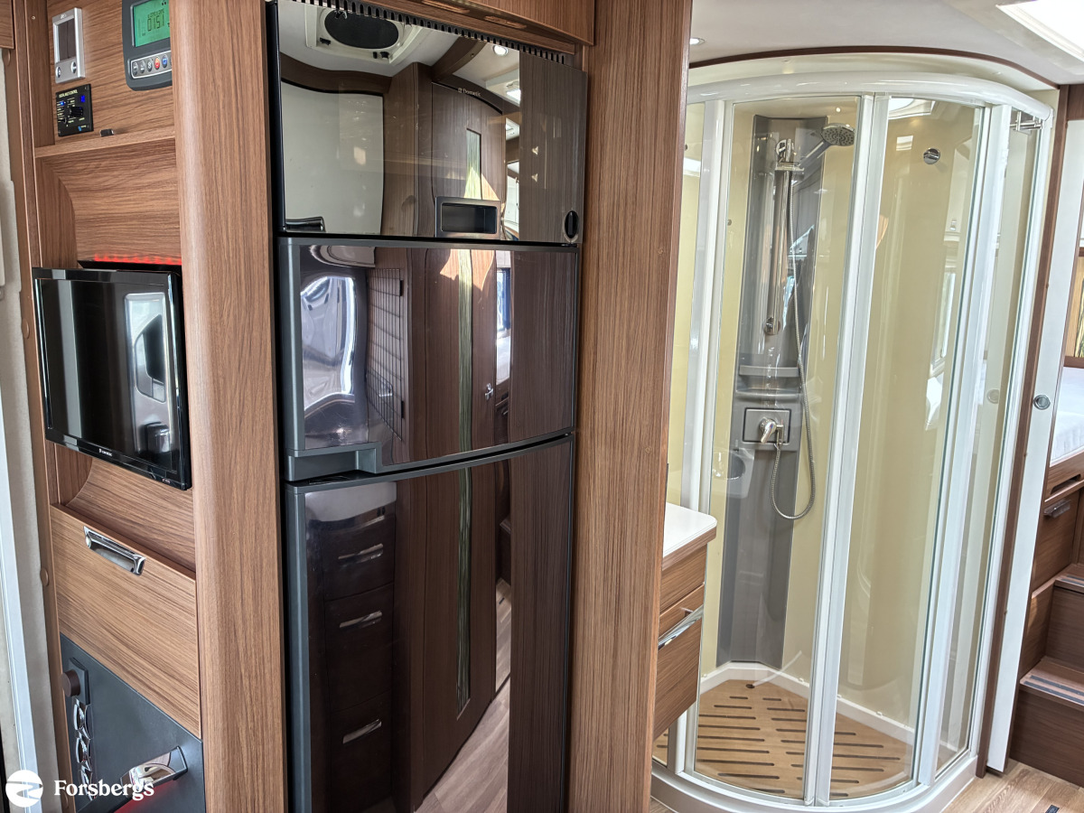 Niesmann ARTO 88 LE / Hydr.ben, Lithium, AC, Kamkedja, Auto, bild 13 av 42