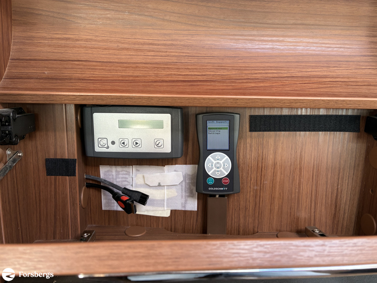 Niesmann ARTO 88 LE / Hydr.ben, Lithium, AC, Kamkedja, Auto, bild 28 av 42